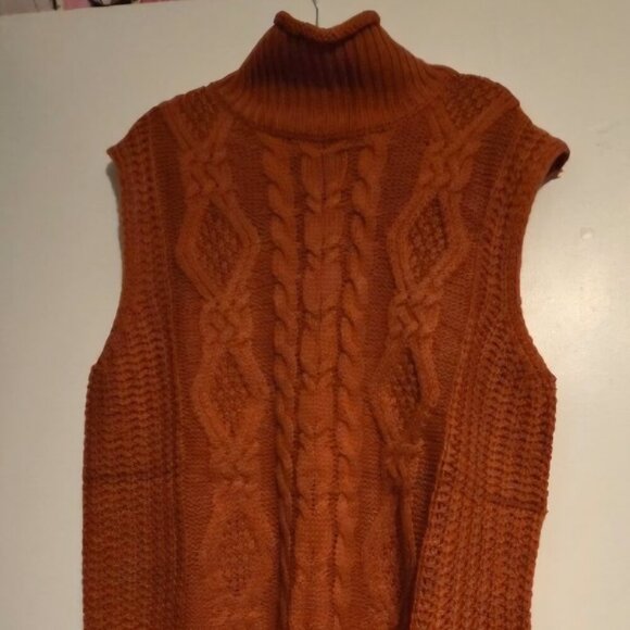ANDTHEWHY Rusty Orange Sweater Knit Vest  M/L - Picture 3 of 4